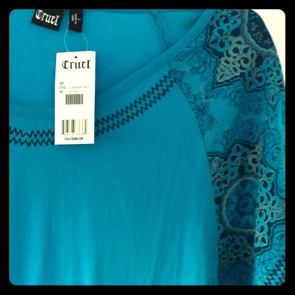 CRUEL Women’s short sleeve T-shirt NWT